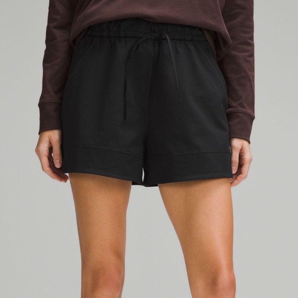Lululemon Cinchable Waist High Rise Short 3.5”